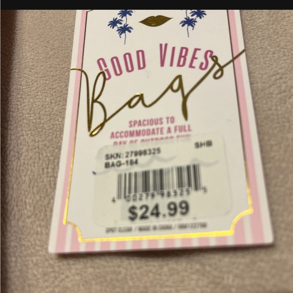 🎉HOST PICK🎉 GOOD VIBES Beach Bag PLUS Free Swimsuit! - Picture 7 of 12